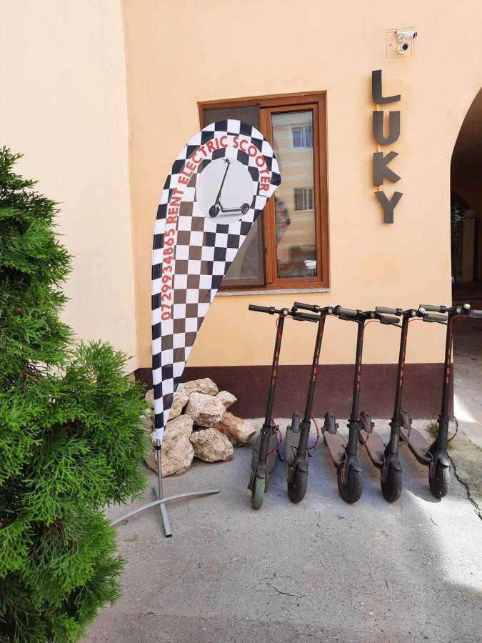 Luky13 Apartment Brasov